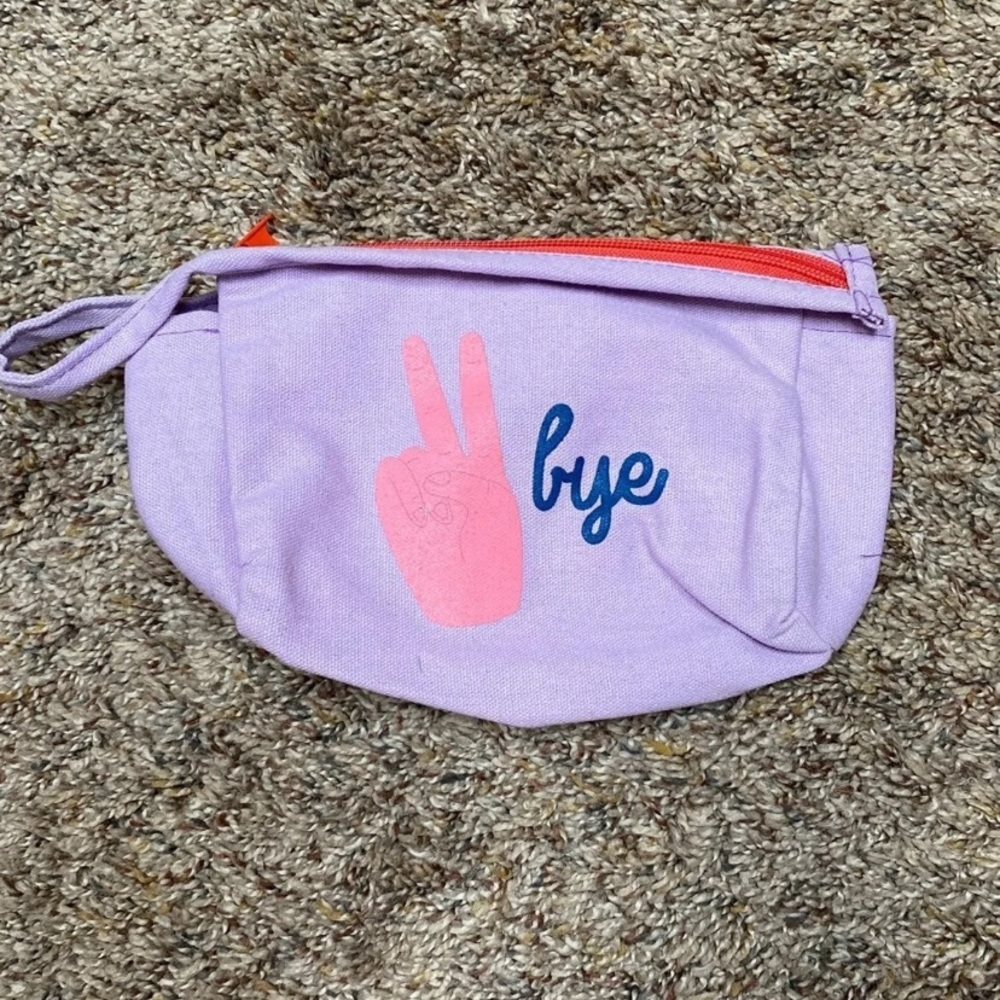 Cosmetic bag bundle - Picture 2 of 12
